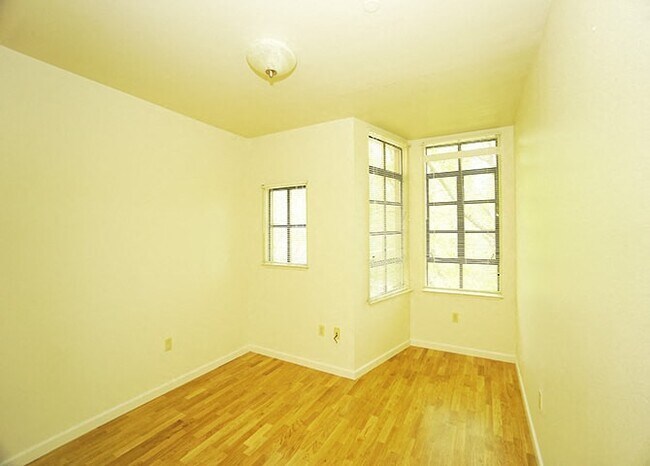 C2 Loft+Balcony 406 floor plan